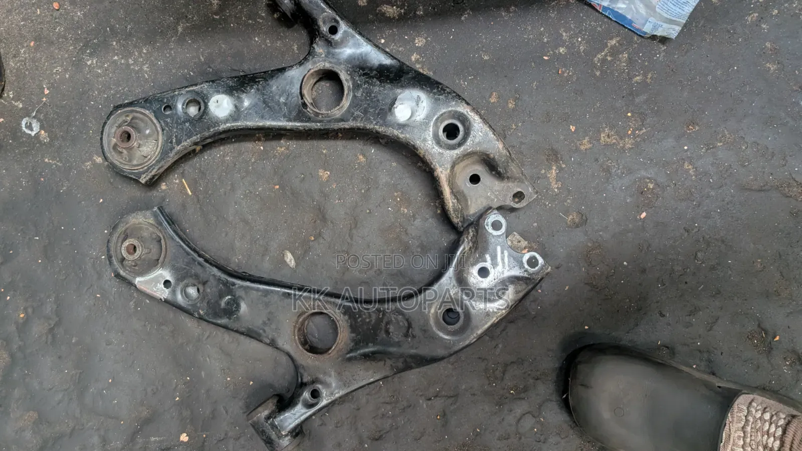 Toyota CHR/ Rav 4/ Corolla 2018,2019,2020,2021,2022,2023 Lower Arm