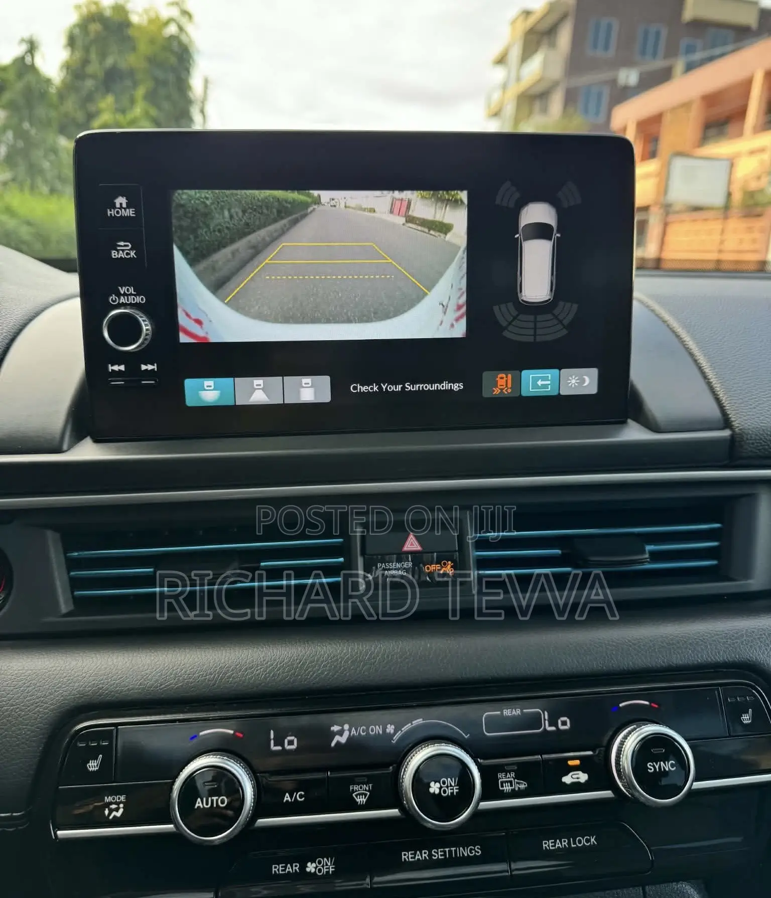 Honda Pilot Touring AWD 2025 White
