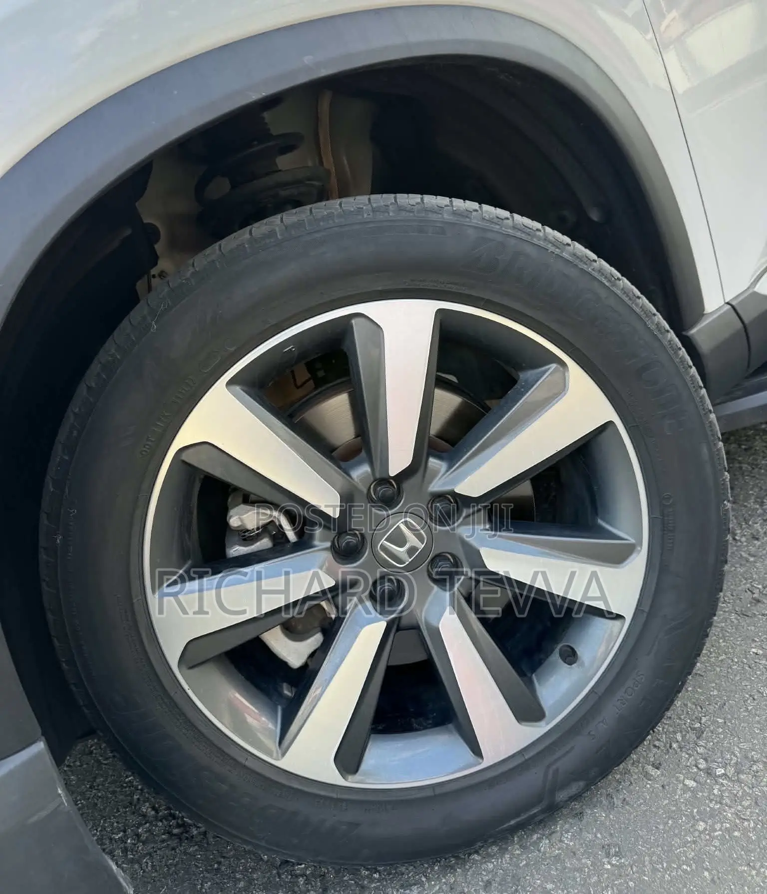 Honda Pilot Touring AWD 2025 White