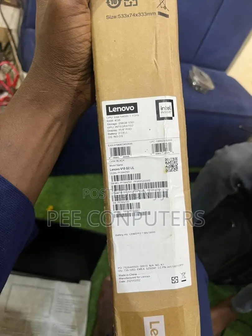 New Laptop Lenovo V15 8GB Intel Core i5 SSD 256GB