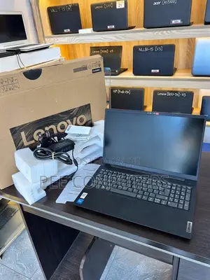 New Laptop Lenovo V15 8GB Intel Core i5 SSD 256GB