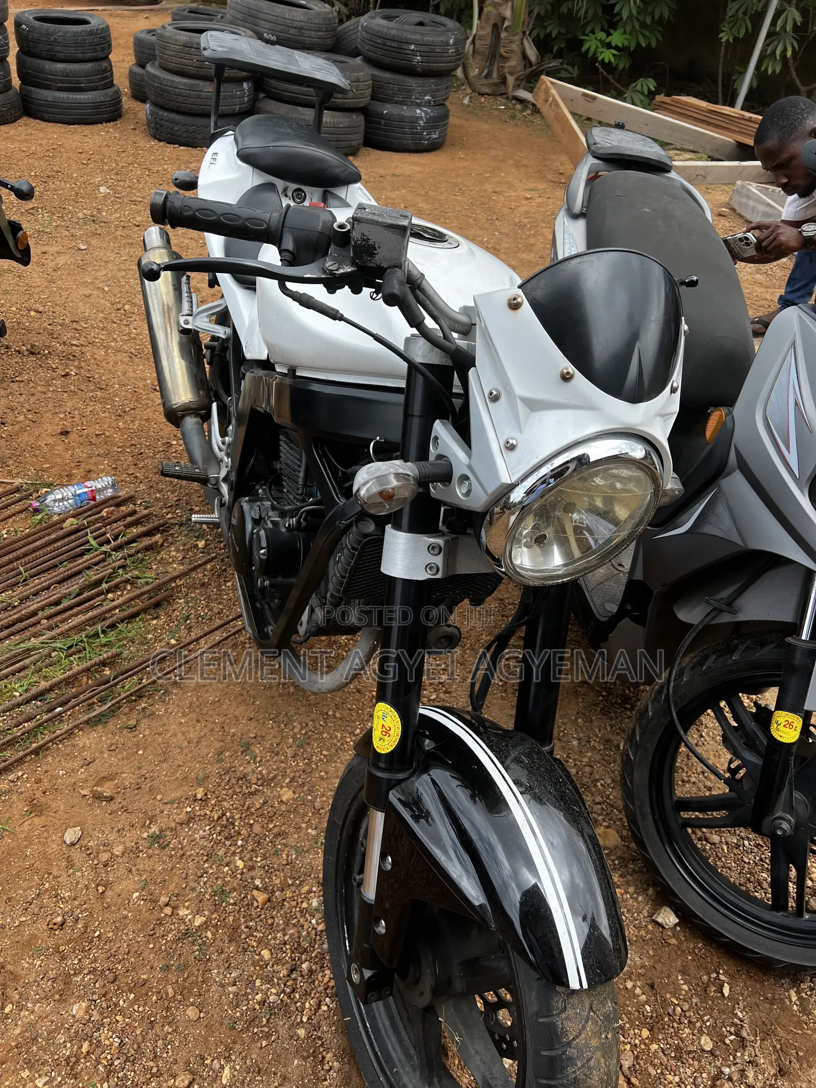 Hyosung 125/250 2009 White