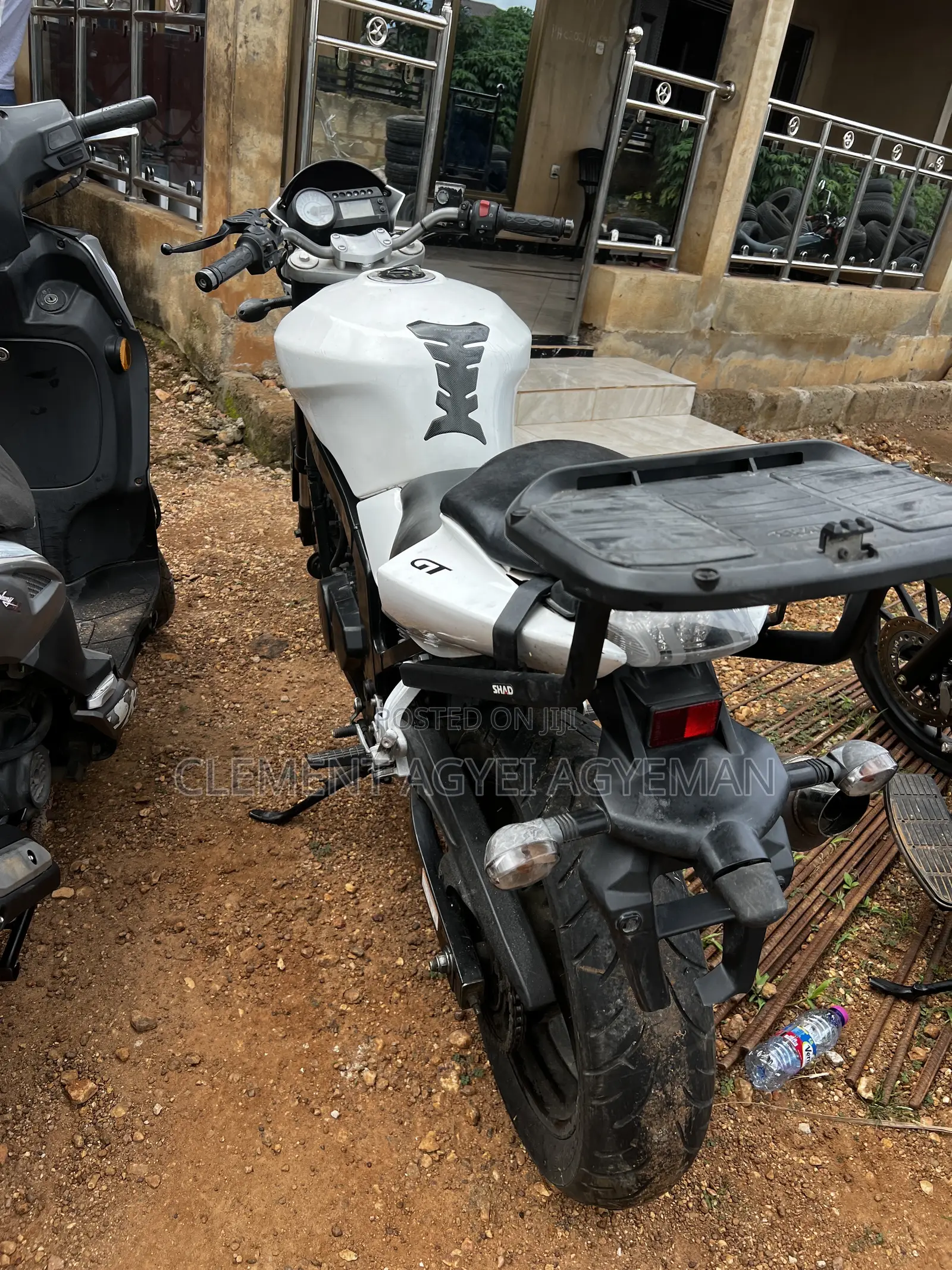 Hyosung 125/250 2009 White