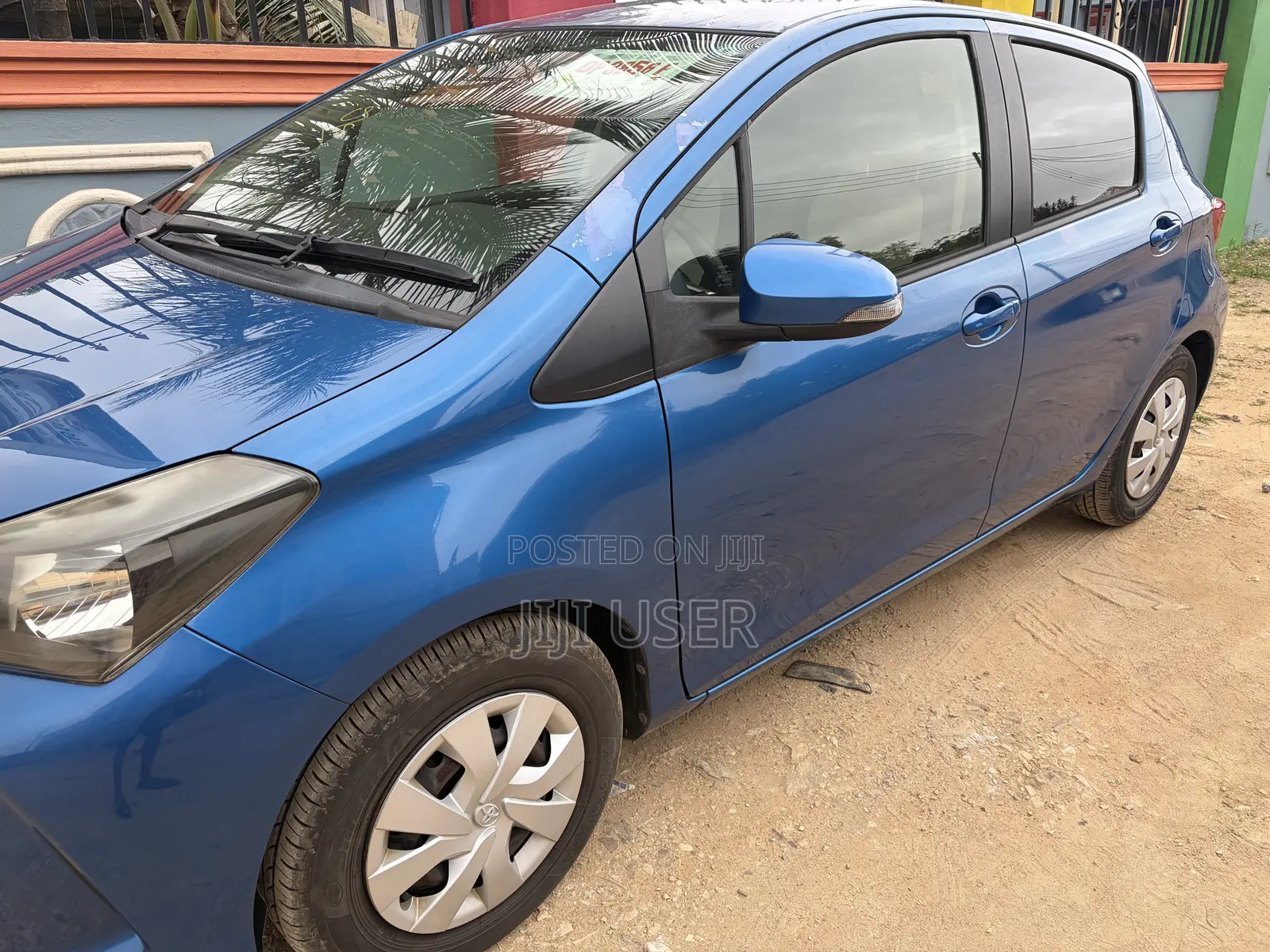 Toyota Vitz 1.3 FWD 5dr 2015 Blue