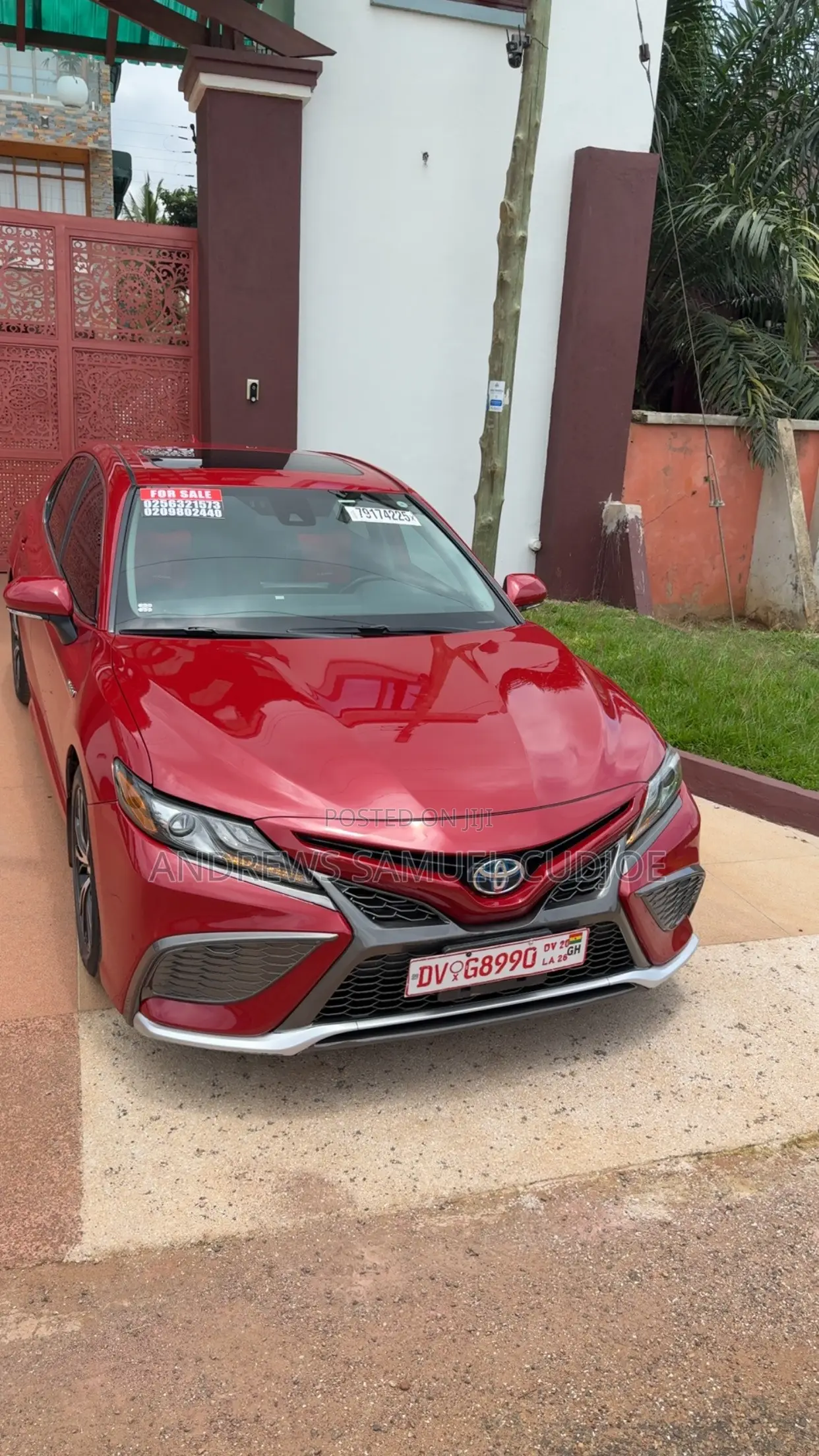 Toyota Camry Hybrid XSE 2023 Red