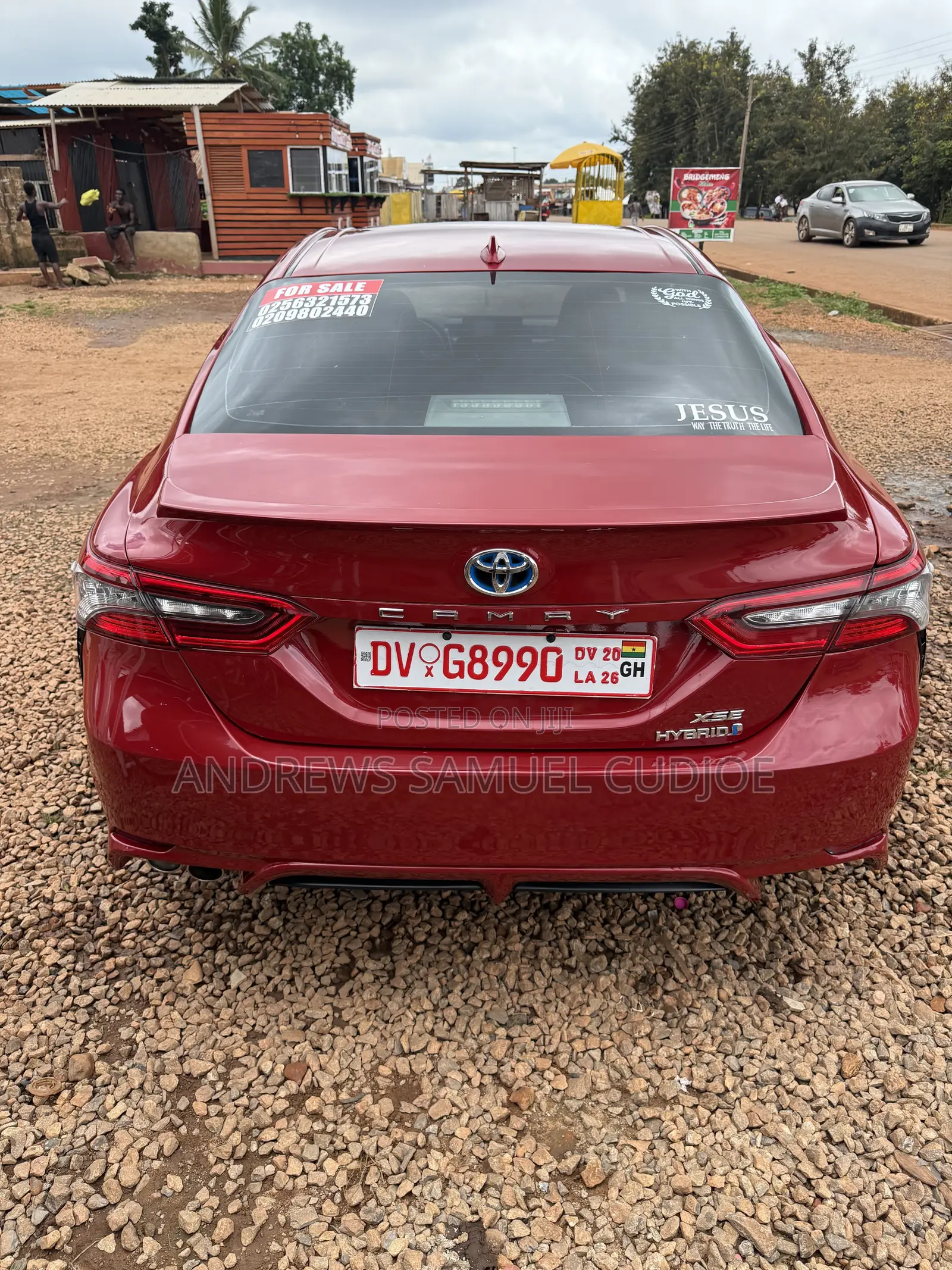 Toyota Camry Hybrid XSE 2023 Red