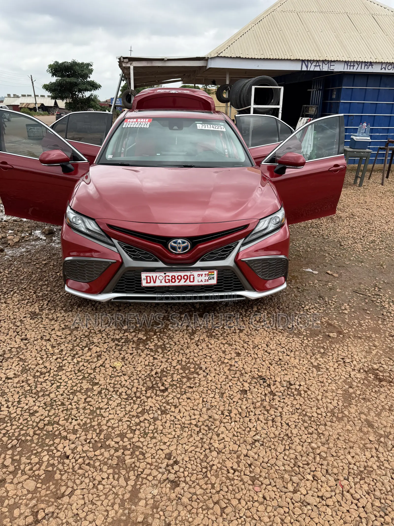 Toyota Camry Hybrid XSE 2023 Red