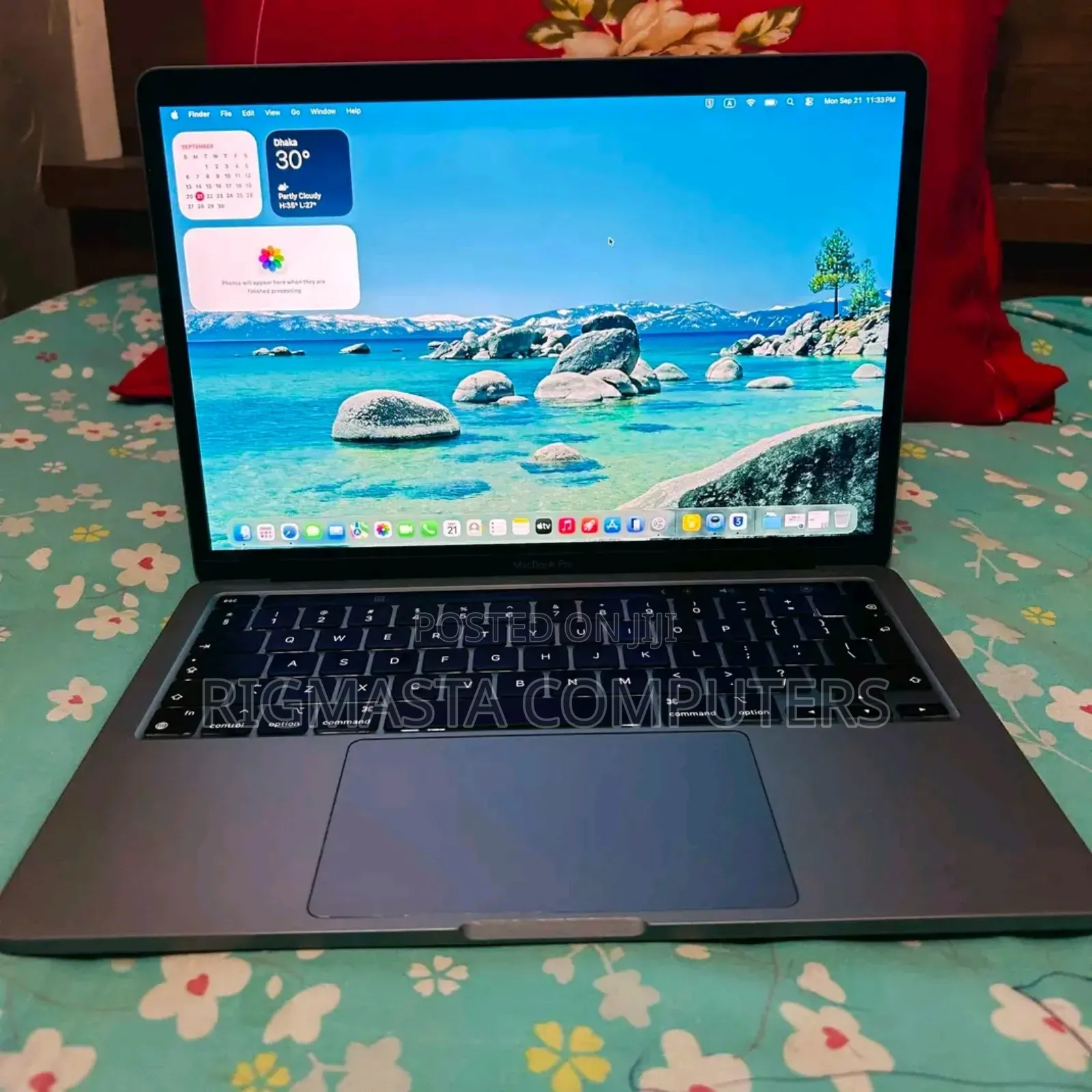New Laptop Apple MacBook Pro 2019 16GB Intel Core i7 SSD 512GB