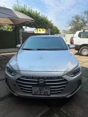 Hyundai Elantra 2017 Silver