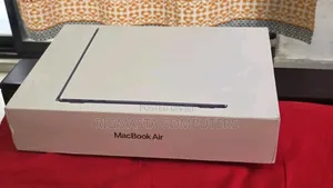 New Laptop Apple MacBook Air 2025 M4 16GB Apple M4 SSD 256GB