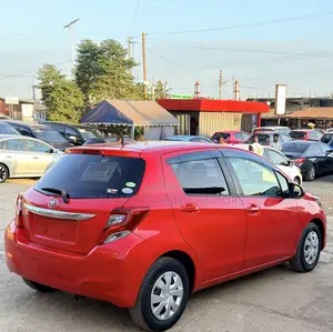 Toyota Vitz 1.3 FWD 5dr 2015 Red