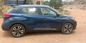 Nissan Kicks 2019 Blue