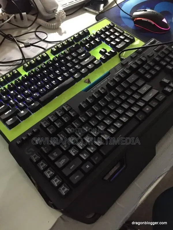 Logitech G910 Orion Spectrum RGB Mechanical Gaming Keyboard