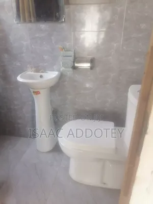 1bdrm Apartment in Chamber And Hall, Baatsona Total for rent