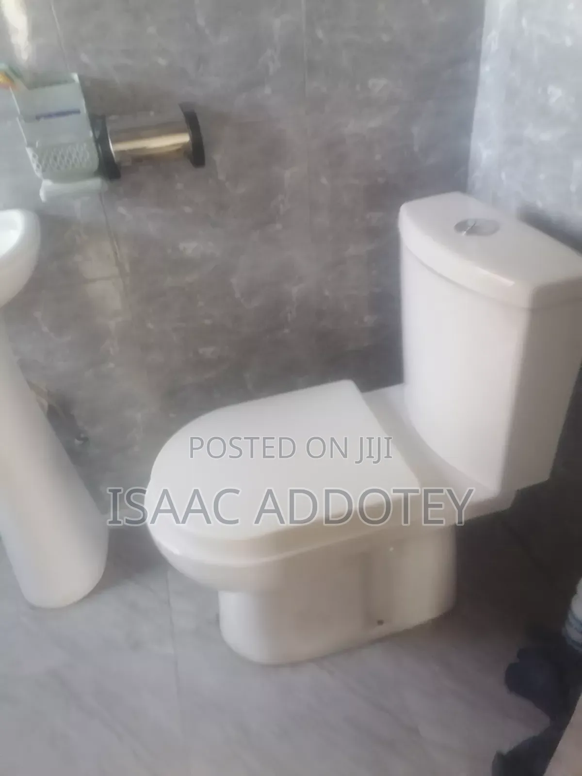 1bdrm Apartment in Chamber And Hall, Baatsona Total for rent