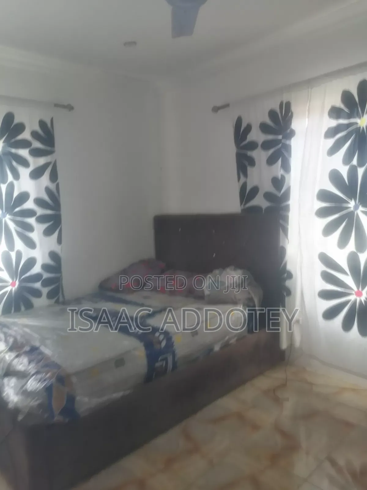 1bdrm Apartment in Chamber And Hall, Baatsona Total for rent