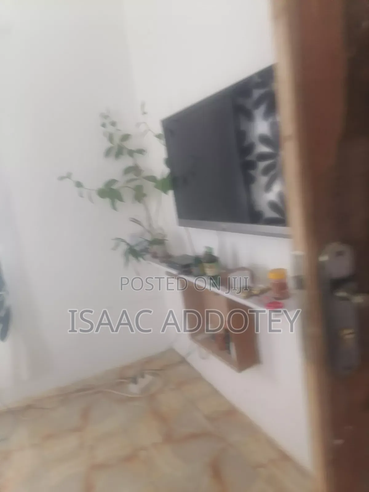 1bdrm Apartment in Chamber And Hall, Baatsona Total for rent