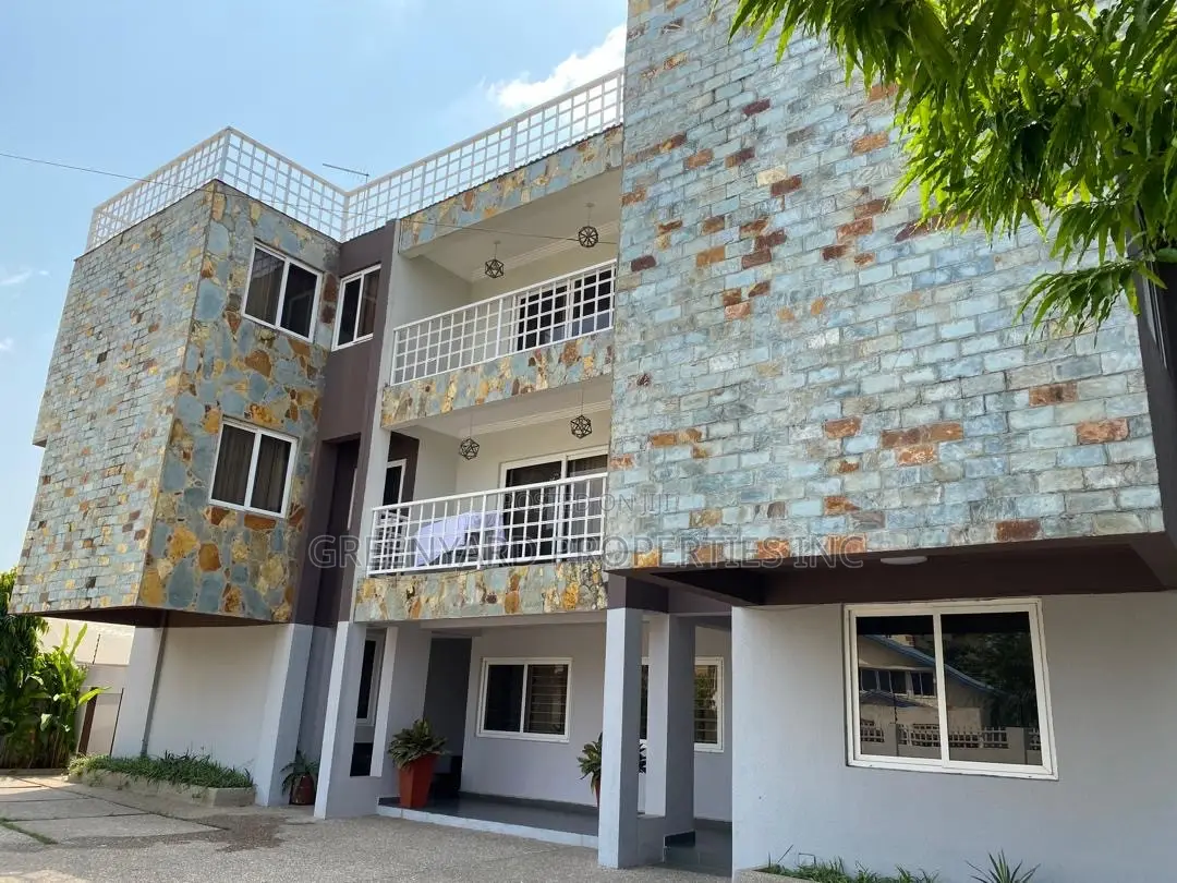 Furnished 3bdrm Apartment in Nyaniba Estate, Osu for sale