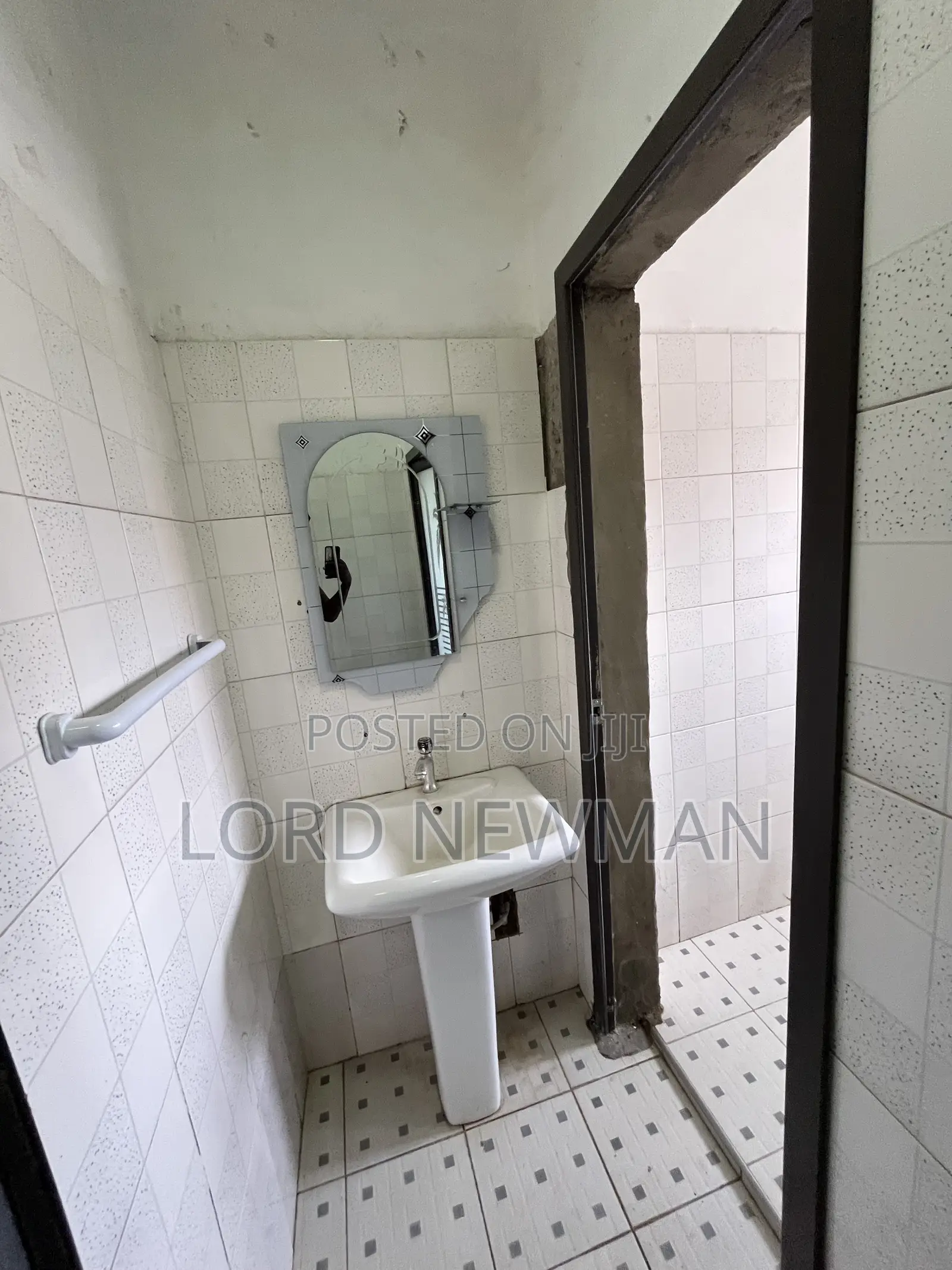 3bdrm House in Sarpeiman, Amasaman for rent