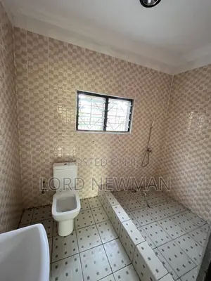 3bdrm House in Sarpeiman, Amasaman for rent