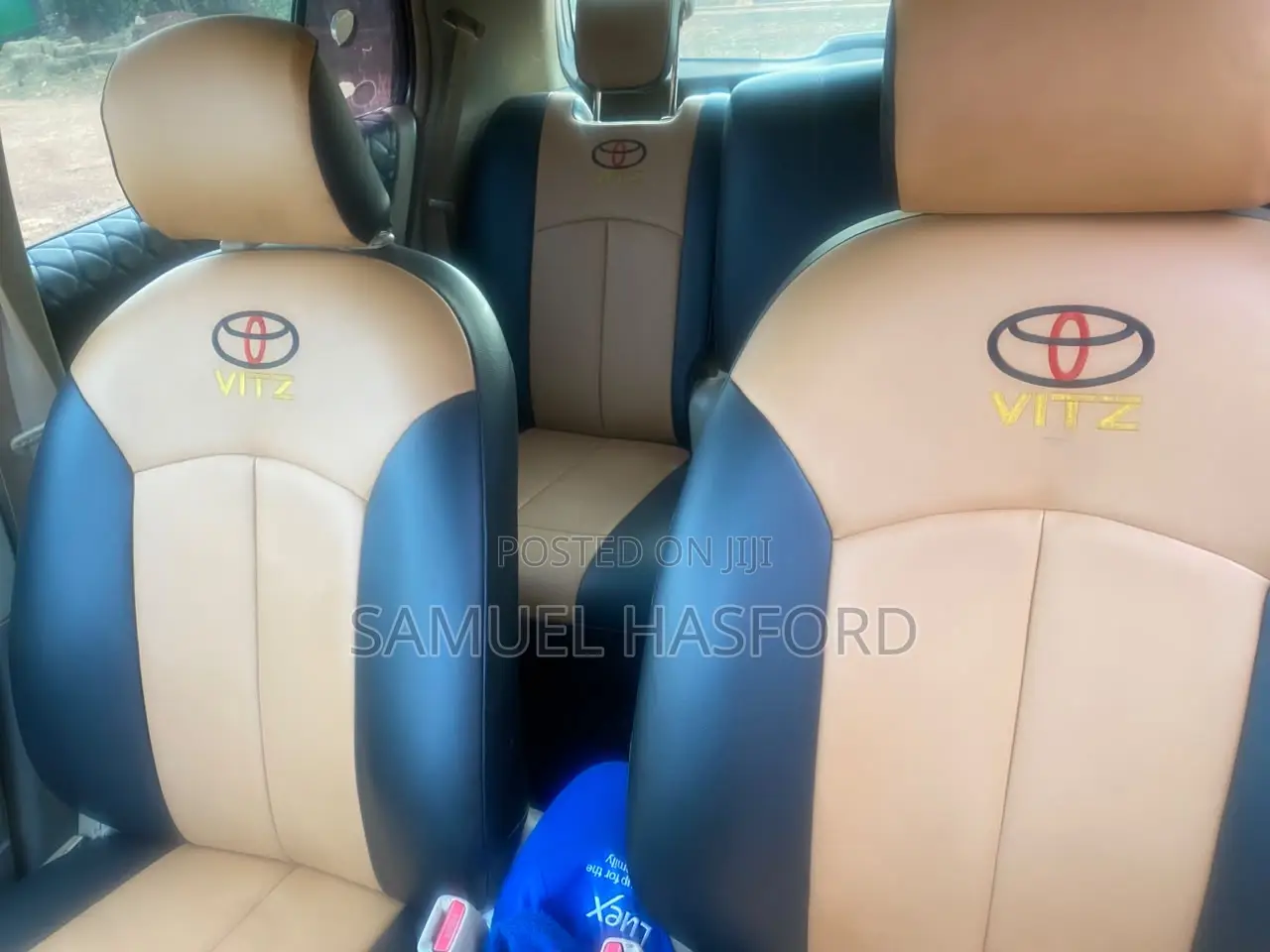 Toyota Vitz 1.3 FWD 5dr 2010 Silver