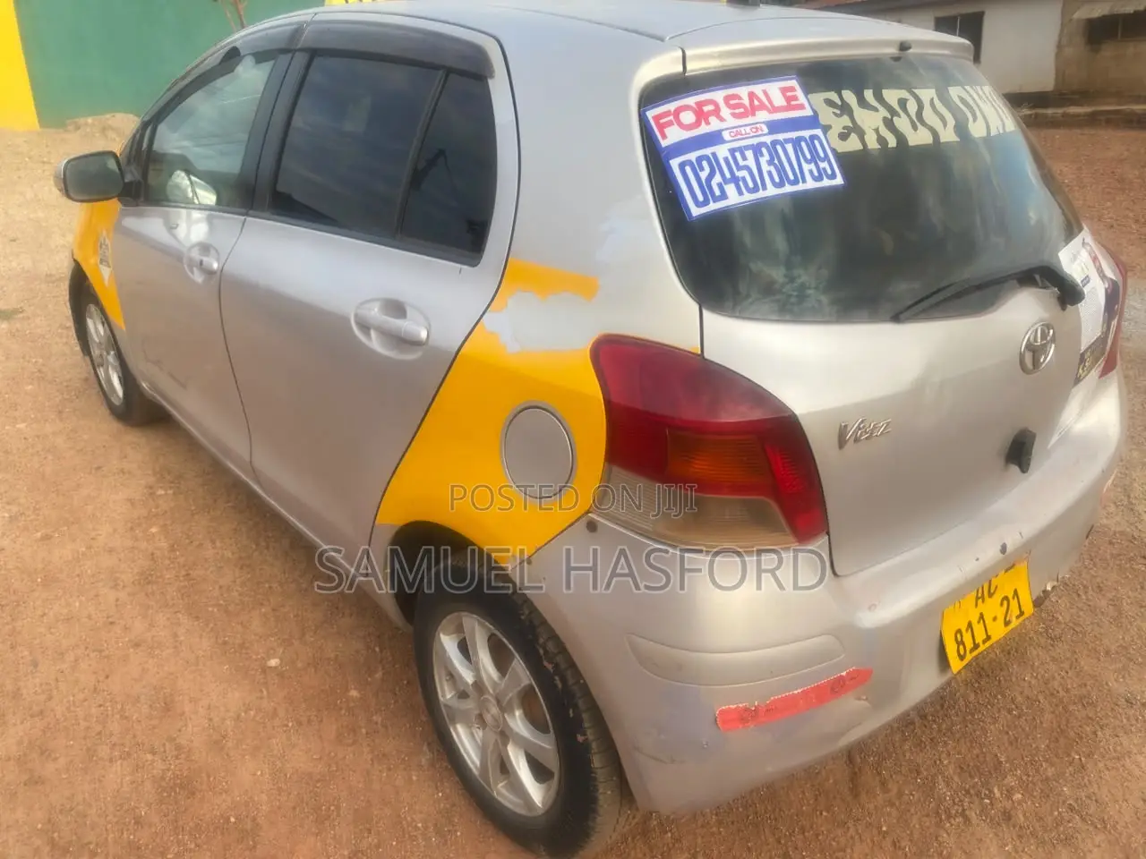 Toyota Vitz 1.3 FWD 5dr 2010 Silver