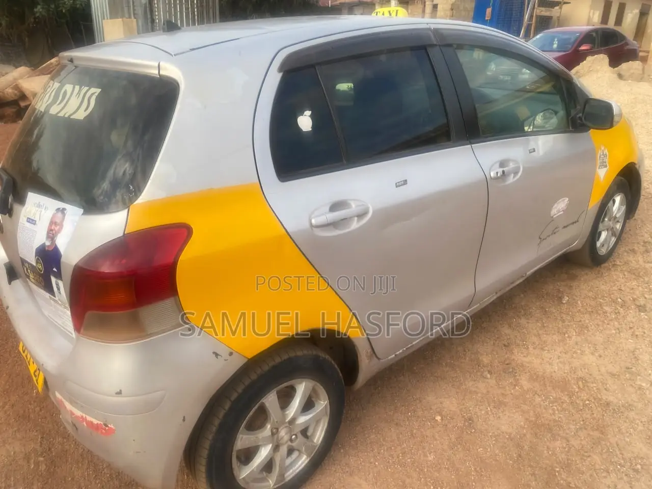Toyota Vitz 1.3 FWD 5dr 2010 Silver
