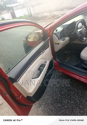 Hyundai Elantra 2017 Red