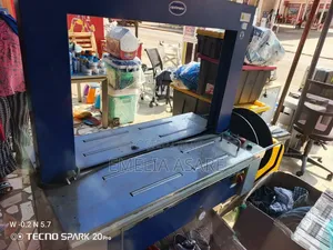 Optimax Commercial Strapping Machine