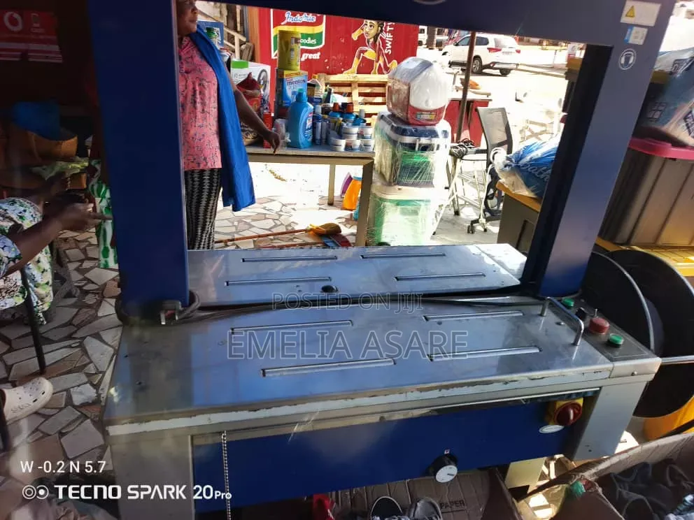 Optimax Commercial Strapping Machine