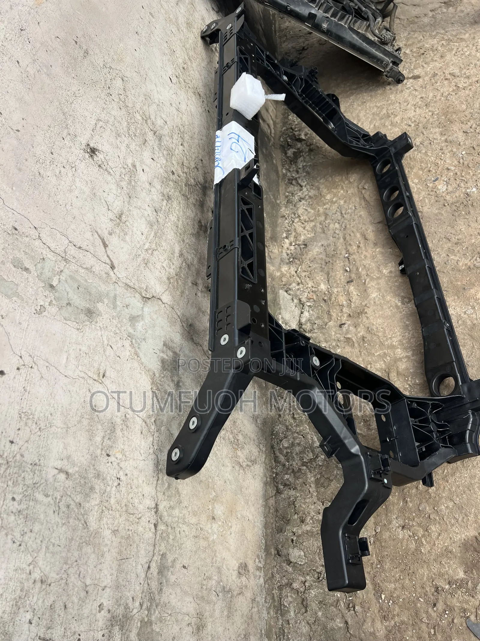 Hyundai Santa Fe Radiator Support 2019 2020 2021 2022 2023 2024