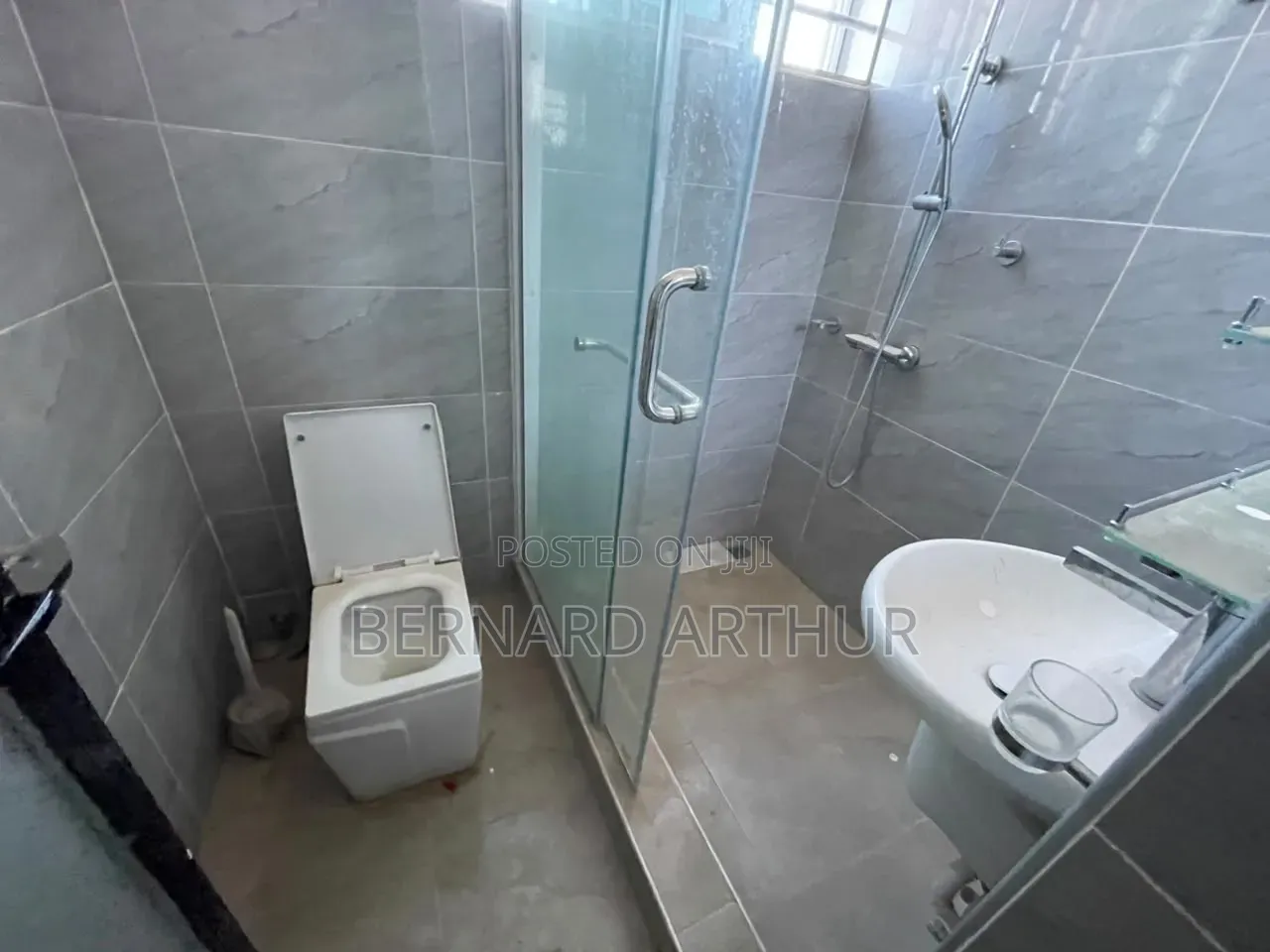 1bdrm Room & Parlour in Bernard Agency, NIC for rent