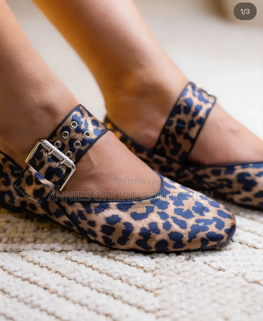 Quality Ladies Flat Shoes