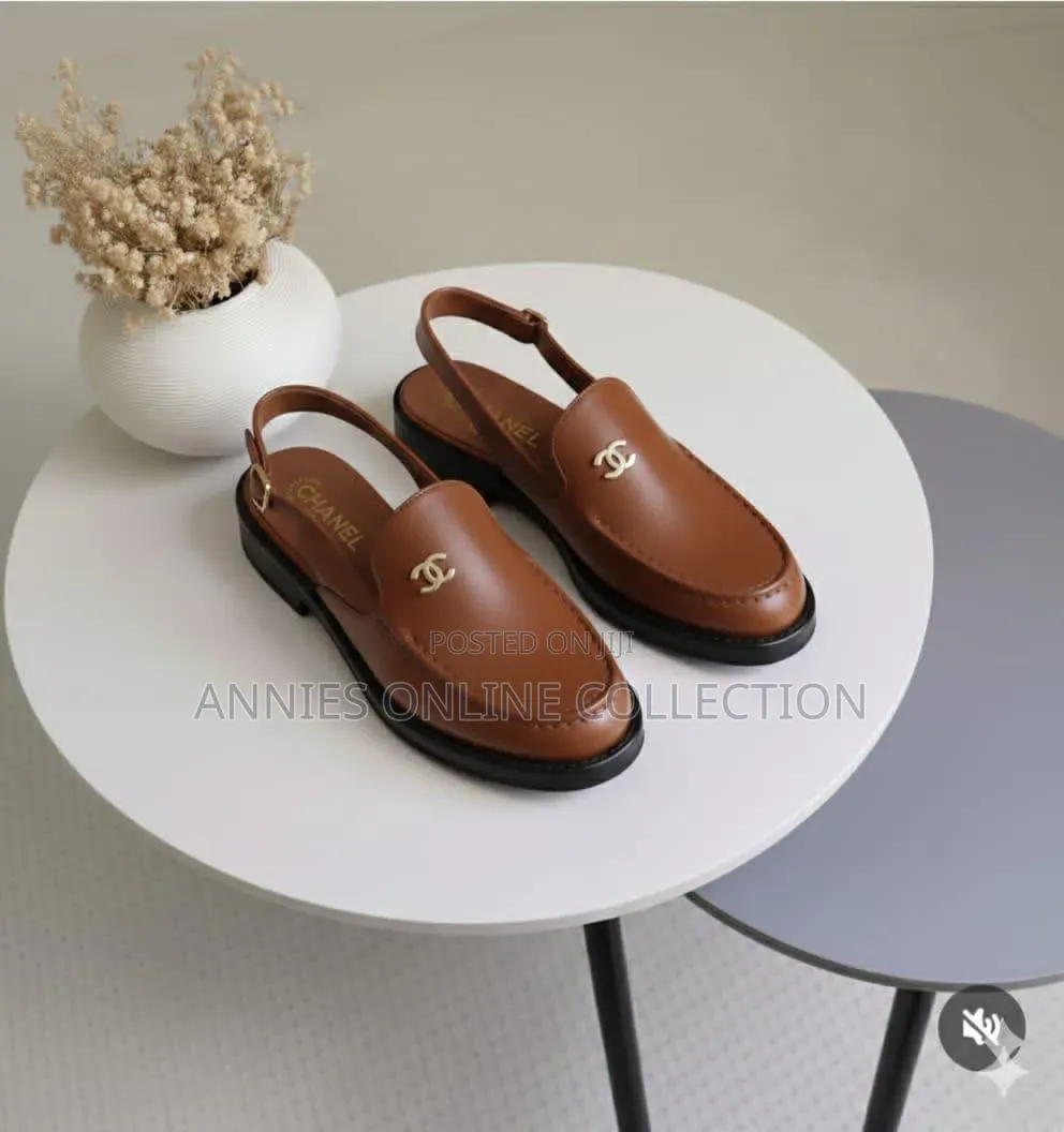 Quality Ladies Flat Shoes