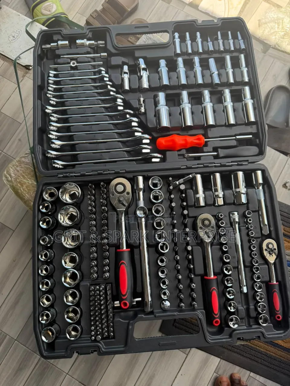 CR-V 216 Automotive Specialist Mechanical Tool Set