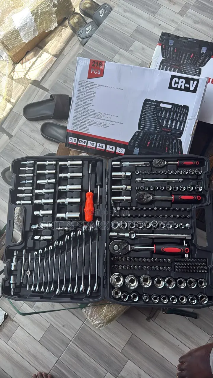 CR-V 216 Automotive Specialist Mechanical Tool Set