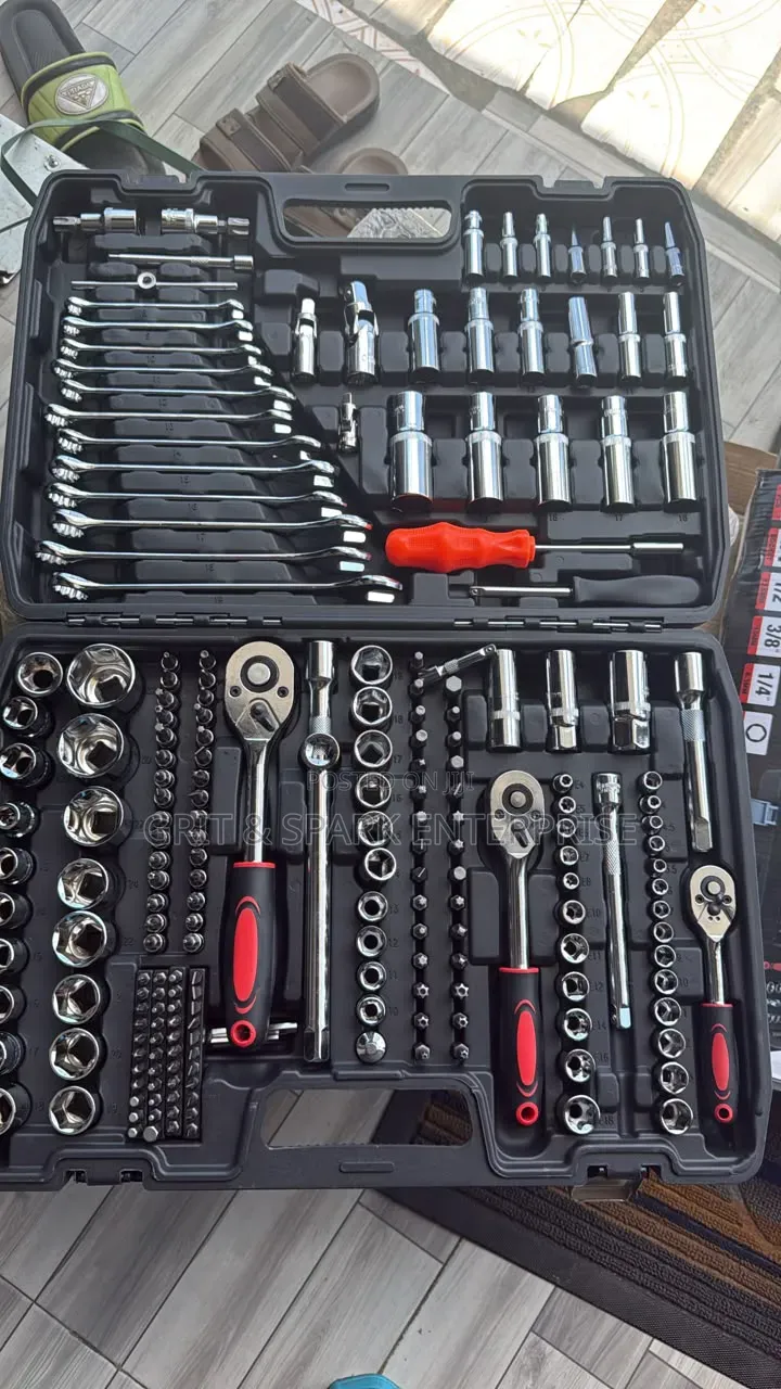 CR-V 216 Automotive Specialist Mechanical Tool Set