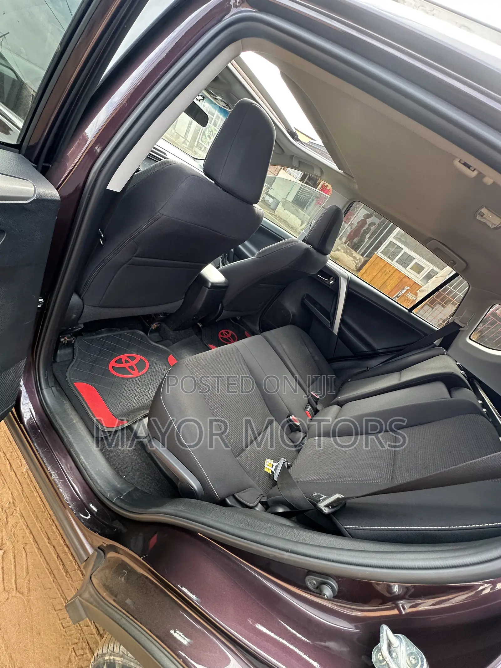 Toyota RAV4 Adventure 4dr SUV AWD (2.5L 4cyl 6A) 2018 Burgundy
