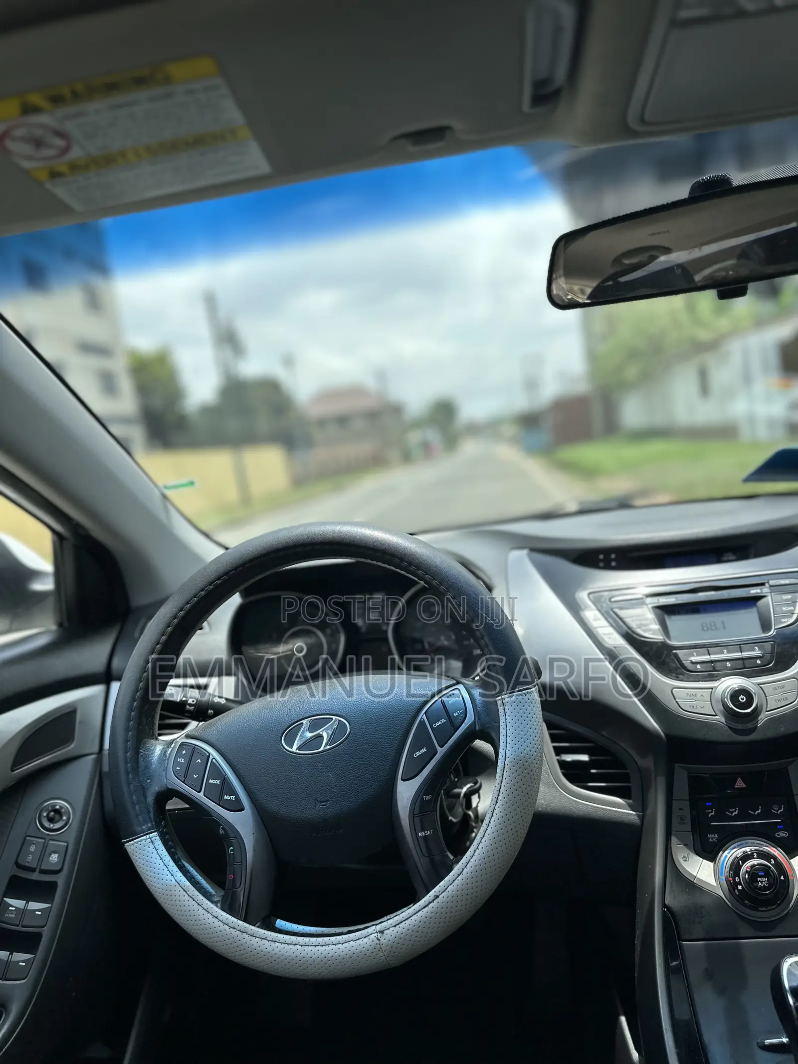 Hyundai Elantra Limited Sedan FWD (1.8L 4cyl 6A) 2013 White