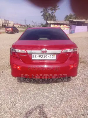 Toyota Camry LE 4dr Sedan (2.5L 4cyl 6A) 2014 Red