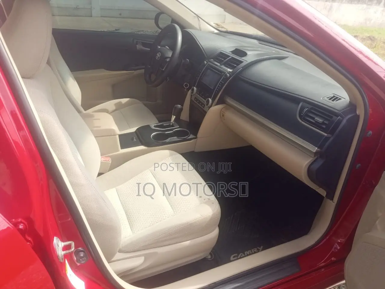 Toyota Camry LE 4dr Sedan (2.5L 4cyl 6A) 2014 Red