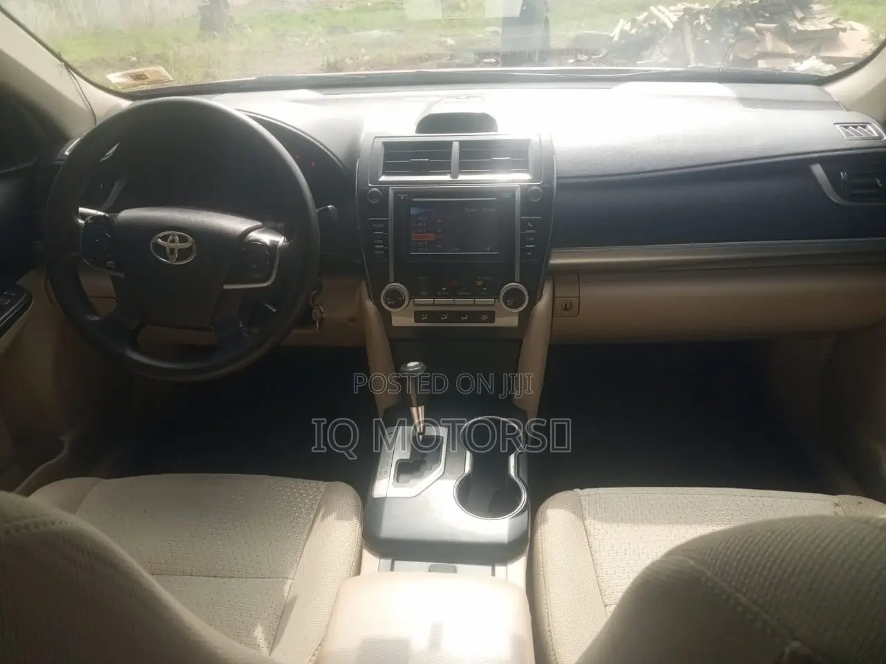Toyota Camry LE 4dr Sedan (2.5L 4cyl 6A) 2014 Red