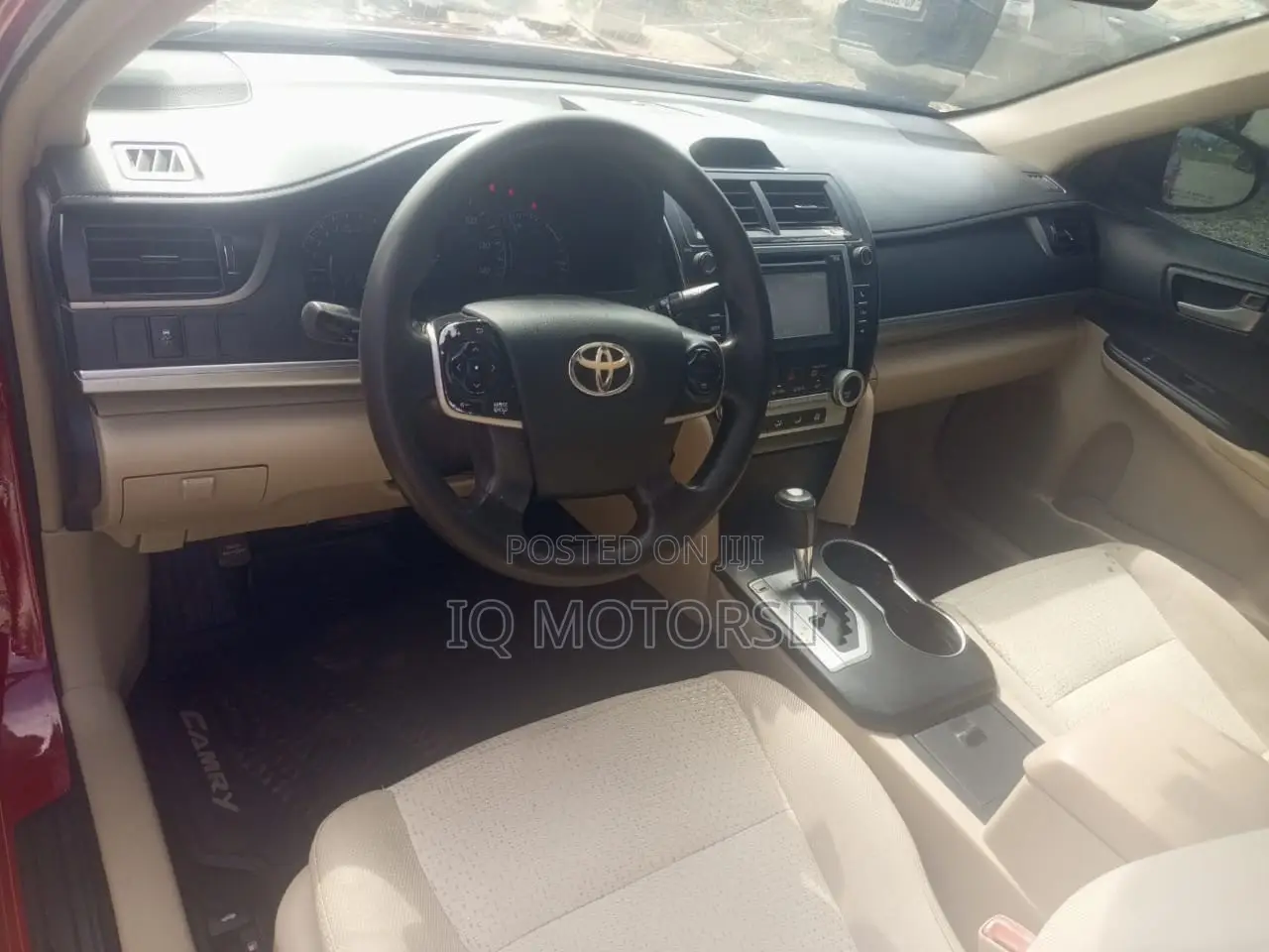 Toyota Camry LE 4dr Sedan (2.5L 4cyl 6A) 2014 Red