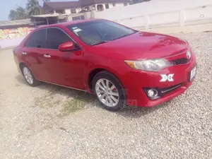 Toyota Camry LE 4dr Sedan (2.5L 4cyl 6A) 2014 Red