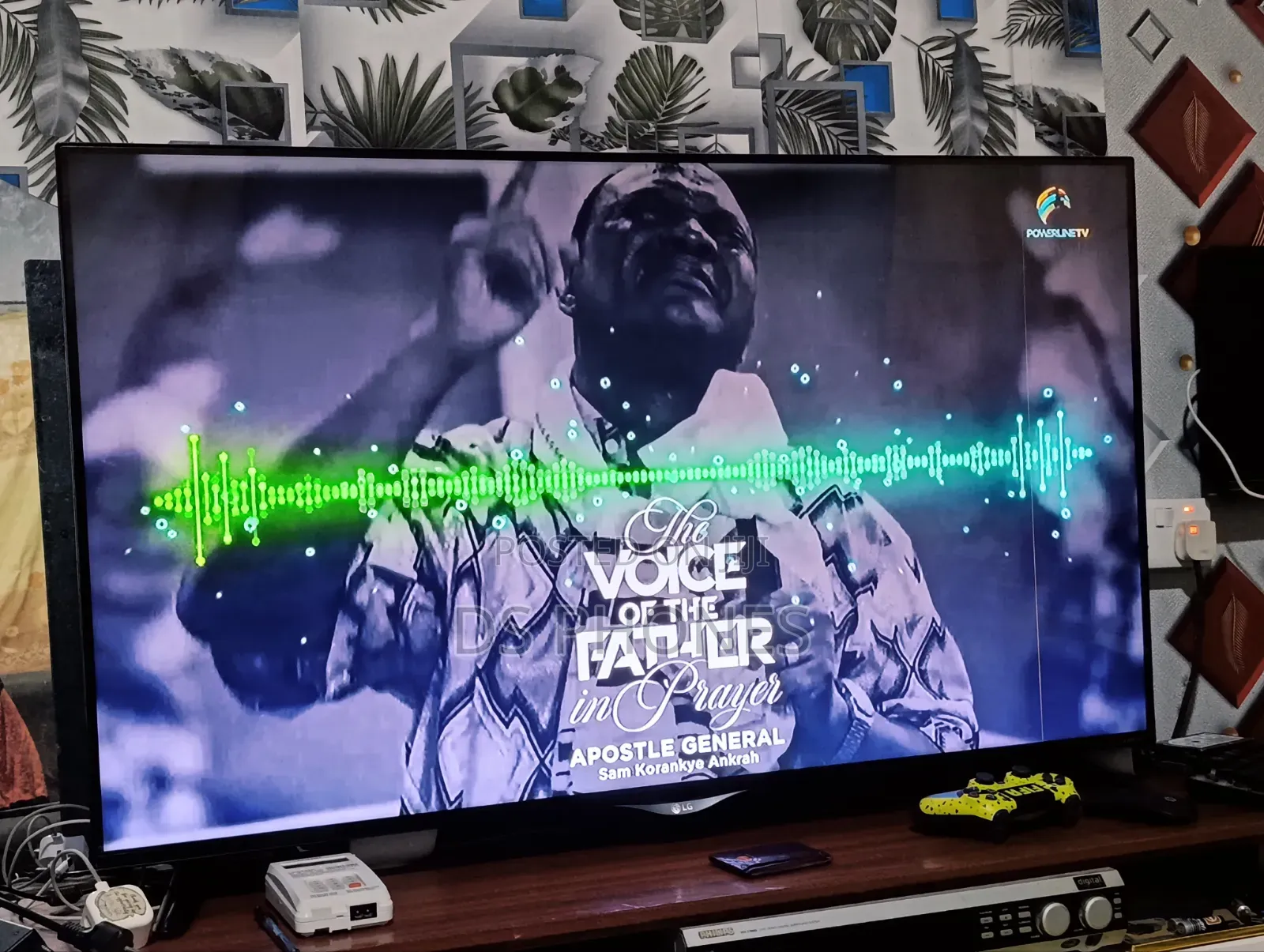 50" LG Smart TV