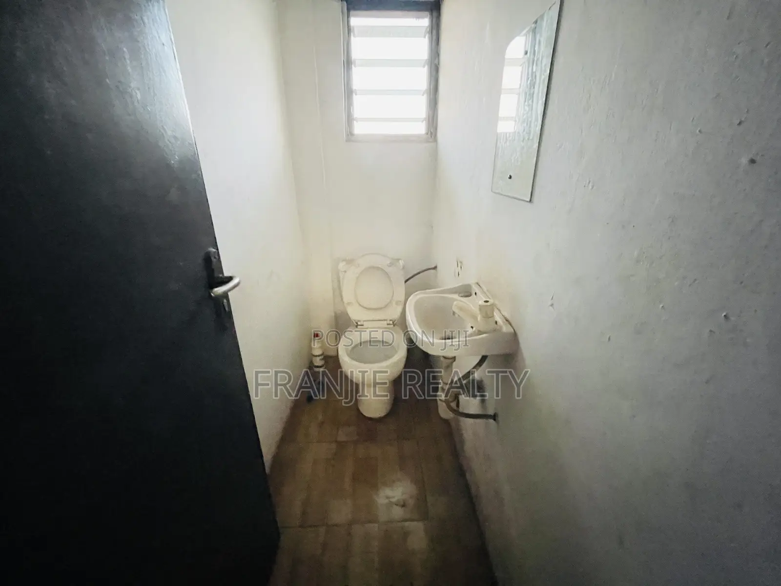 Office Space for Rent at Mallam
