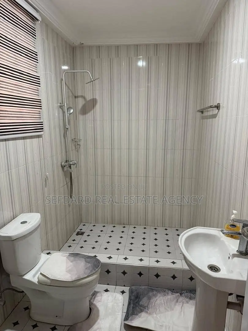 3bdrm Apartment in Sefdard Properties, East Legon for rent