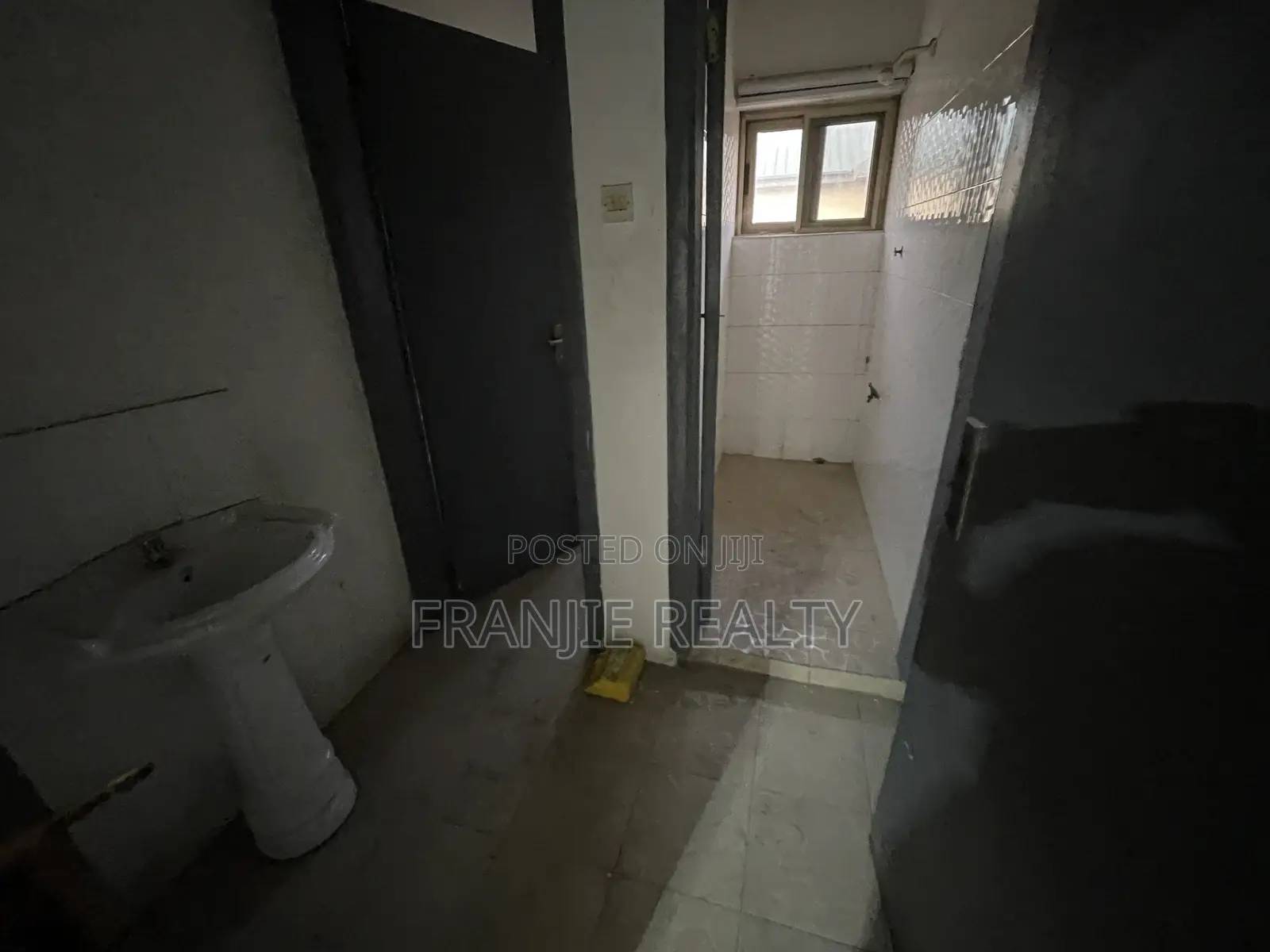 Office Space for Rent at Mallam