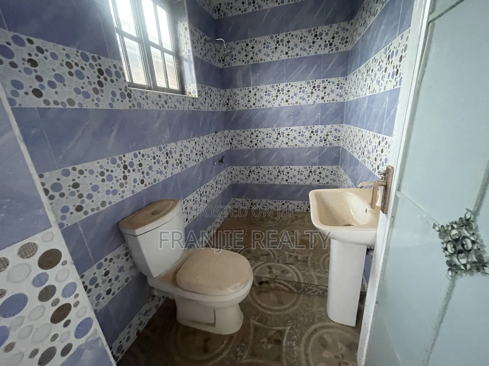 1bdrm Apartment in Franjie Realty, West Hills Mall Area for rent