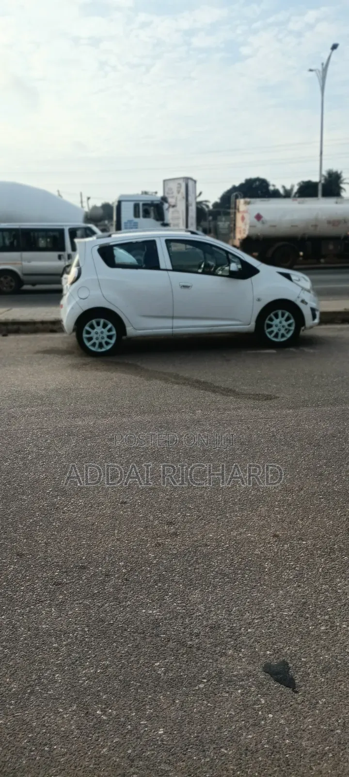 Chevrolet Spark 2015 White